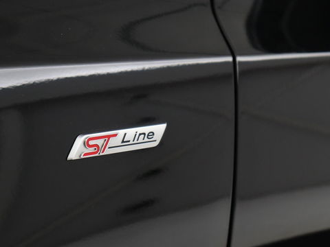 Ford Focus 2.0 EcoBlue ST Line | Stoel & stuurverwarming | Trekhaak | Adaptive cruise | Camera | Full LED | Keyless | B&O Sound | Navigatie | Carplay