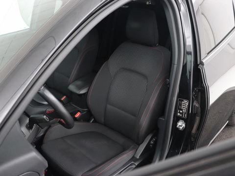 Ford Focus 2.0 EcoBlue ST Line | Stoel & stuurverwarming | Trekhaak | Adaptive cruise | Camera | Full LED | Keyless | B&O Sound | Navigatie | Carplay