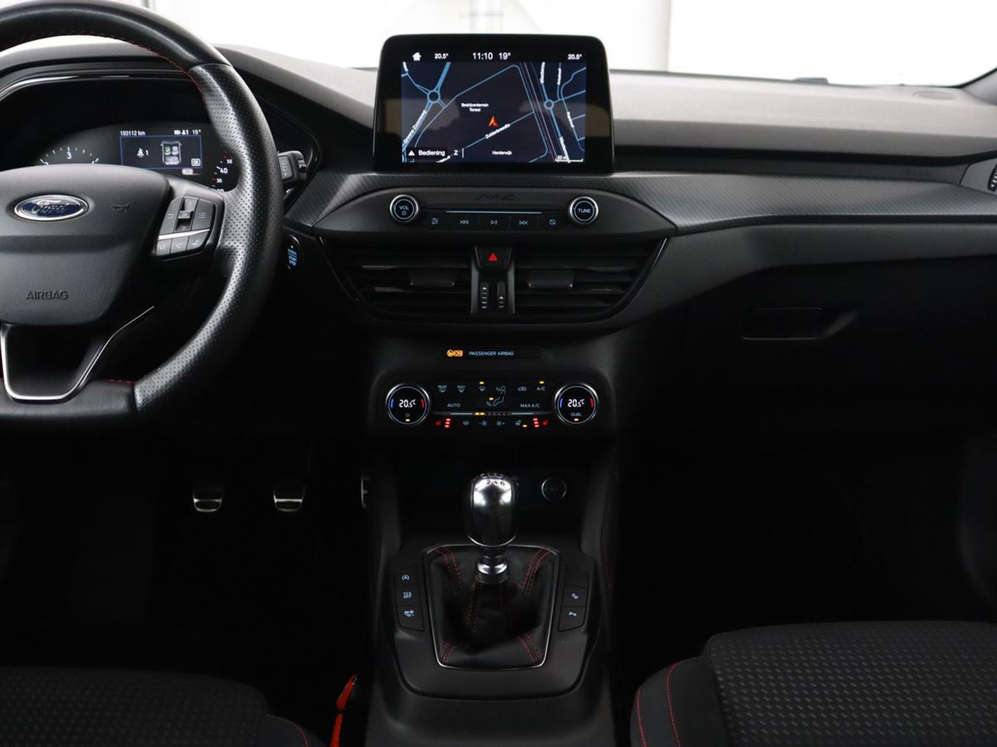 Ford Focus 2.0 EcoBlue ST Line | Stoel & stuurverwarming | Trekhaak | Adaptive cruise | Camera | Full LED | Keyless | B&O Sound | Navigatie | Carplay