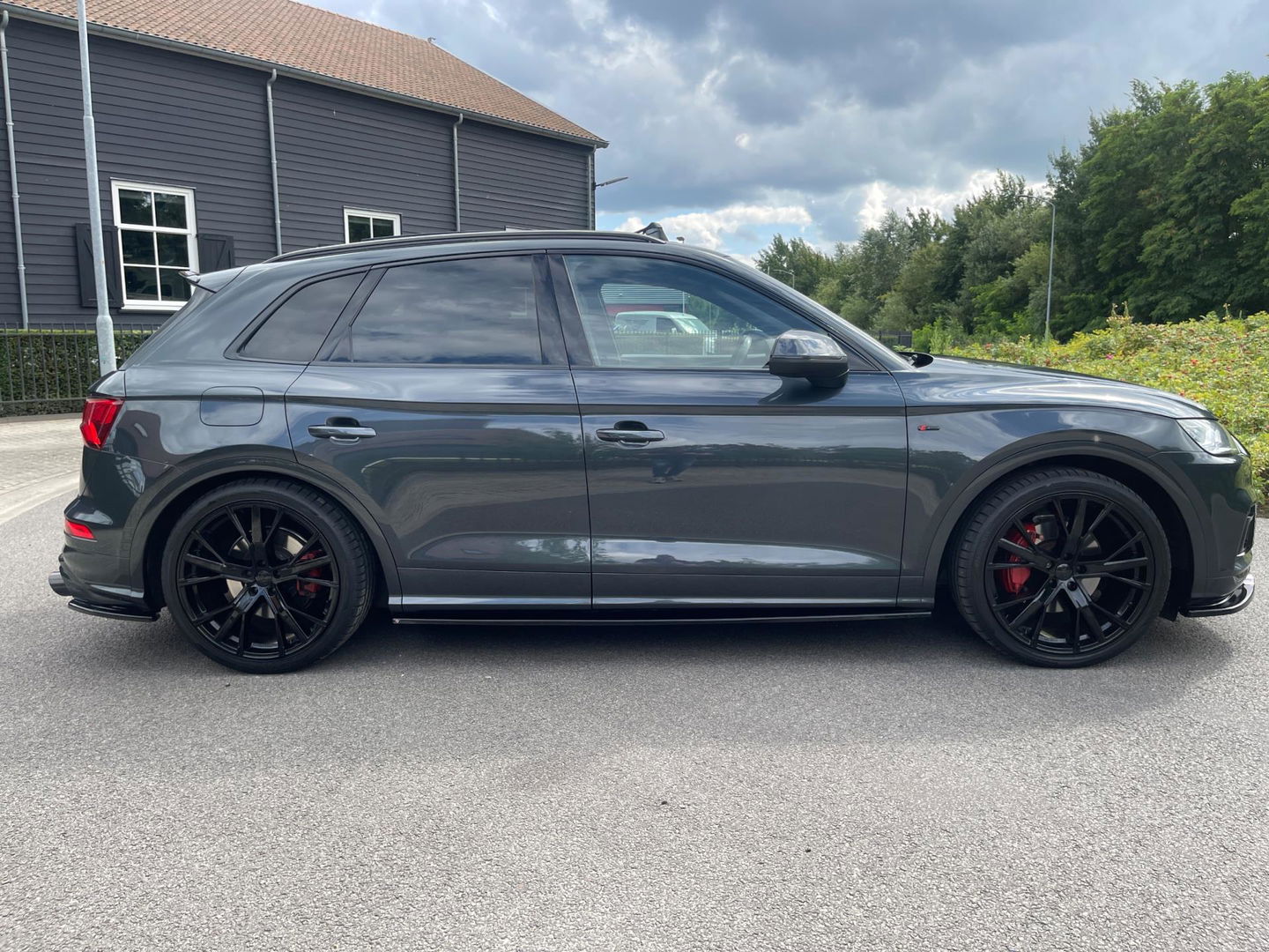 Audi Q5 2.0 TFSI SQ5 QUATTRO UITGEVOERD Panoramadak Led-Xenon Performance uitlaatsystemen