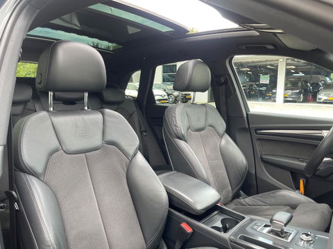 Audi Q5 2.0 TFSI SQ5 QUATTRO UITGEVOERD Panoramadak Led-Xenon Performance uitlaatsystemen