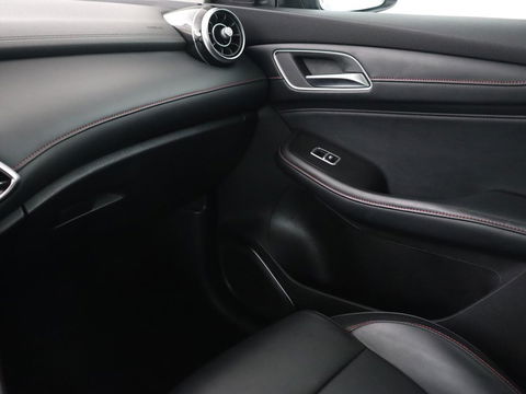 MG EHS 1.5 TGDI Edition1 | Trekhaak | Leder | Stoelverwarming | Adaptive cruise | Camera | Carplay | Keyless