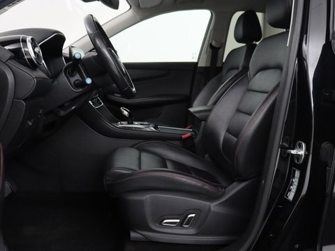 MG EHS 1.5 TGDI Edition1 | Trekhaak | Leder | Stoelverwarming | Adaptive cruise | Camera | Carplay | Keyless