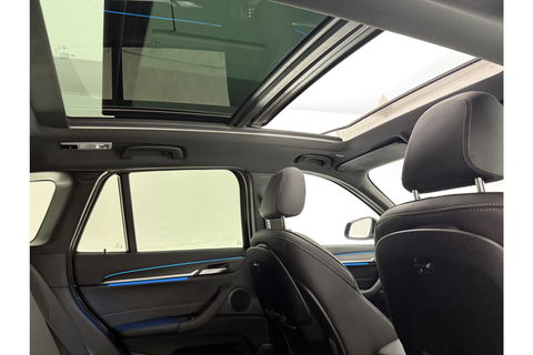BMW X1 xDrive25e M-Sport 163PK Pano Lazer LED Sfeer Trekhaak Carplay Head-up Camera Virtual Clima Cruise Navi PDC 19''LMV