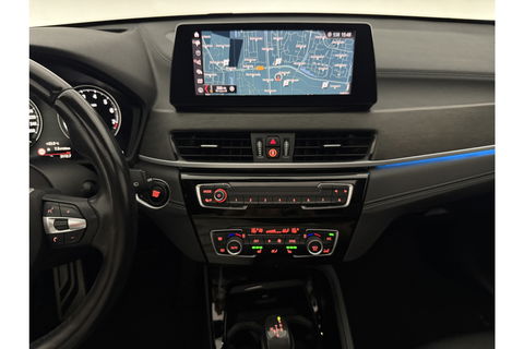 BMW X1 xDrive25e M-Sport 163PK Pano Lazer LED Sfeer Trekhaak Carplay Head-up Camera Virtual Clima Cruise Navi PDC 19''LMV
