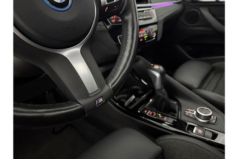 BMW X1 xDrive25e M-Sport 163PK Pano Lazer LED Sfeer Trekhaak Carplay Head-up Camera Virtual Clima Cruise Navi PDC 19''LMV
