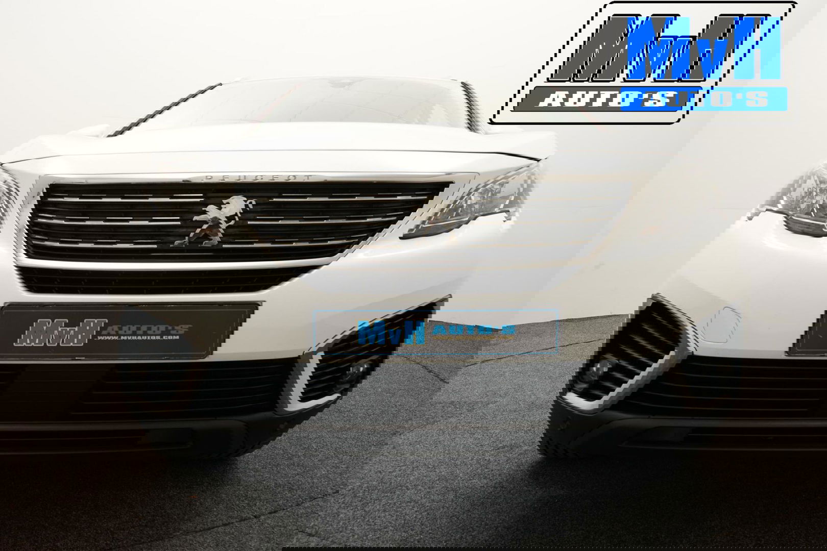 Peugeot 5008 1.2 PureTech Allure 7.Pers|NIEUW DB-RIEM|LEER|TREKH
