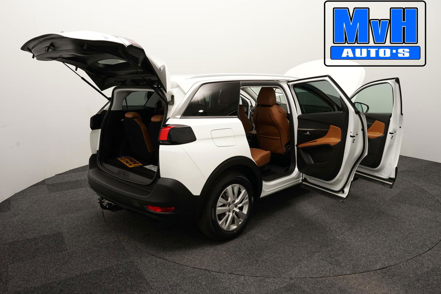 Peugeot 5008 1.2 PureTech Allure 7.Pers|NIEUW DB-RIEM|LEER|TREKH