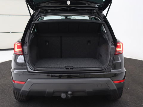 SEAT Arona 1.0 TSI Style Business Intense Plus | Stoelverwarming | Trekhaak | Virtual Cockpit | Adaptive cruise | Carplay | Alcantara | Full LED | Keyless | Navigatie