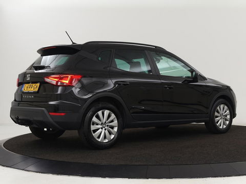 SEAT Arona 1.0 TSI Style Business Intense Plus | Stoelverwarming | Trekhaak | Virtual Cockpit | Adaptive cruise | Carplay | Alcantara | Full LED | Keyless | Navigatie