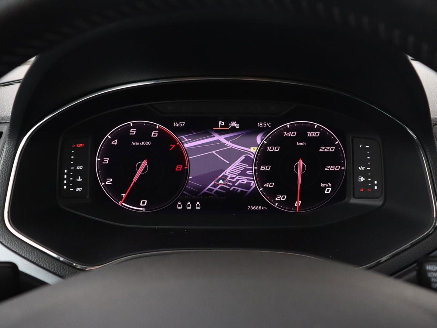 SEAT Arona 1.0 TSI Style Business Intense Plus | Stoelverwarming | Trekhaak | Virtual Cockpit | Adaptive cruise | Carplay | Alcantara | Full LED | Keyless | Navigatie