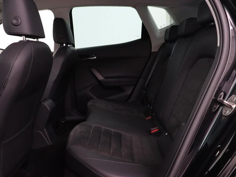 SEAT Arona 1.0 TSI Style Business Intense Plus | Stoelverwarming | Trekhaak | Virtual Cockpit | Adaptive cruise | Carplay | Alcantara | Full LED | Keyless | Navigatie