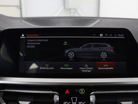 BMW 3 Serie 318i Executive Edition | Sport Line | Trekhaak | Sportstoelen | Carplay | Half leder | Live Cockpit | Navigatie | Climate control | Parkeerhulp
