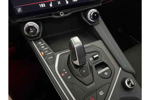 Lynk Co 01 1.5 262PK Pano LED Sfeer 360 Camera Memory ACC Virtual Carplay Clima Navi PDC 20"LMV
