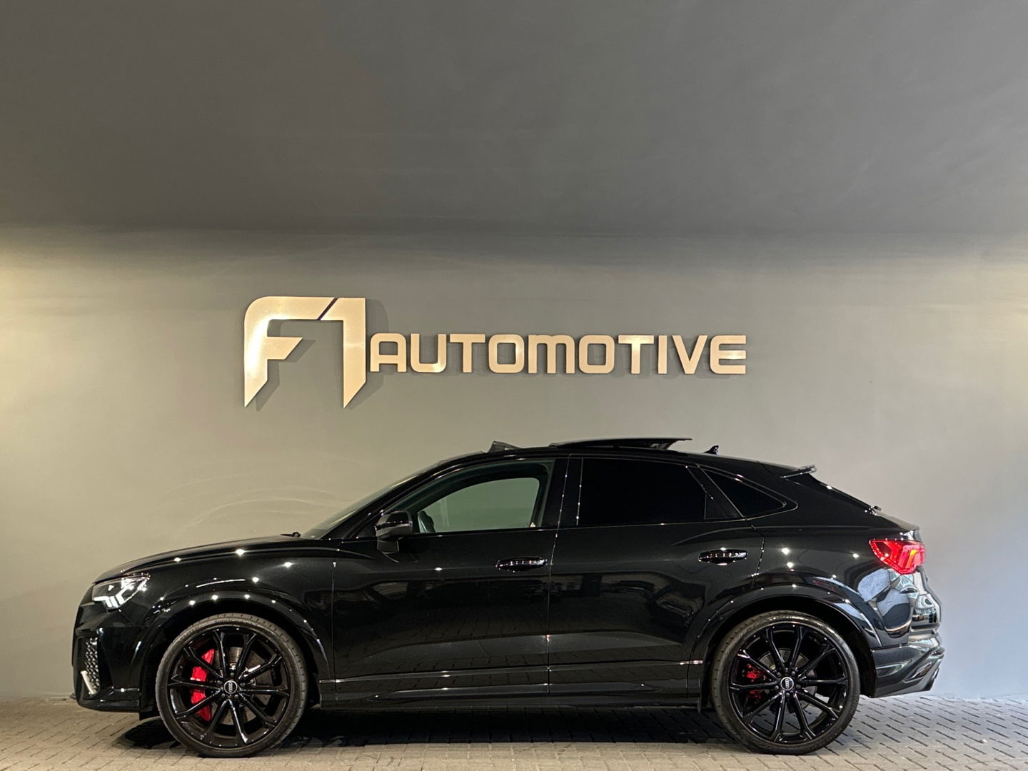 Audi RSQ3 Sportback 2.5 TFSI Quattro Pano|B&O|Keyless|Memory