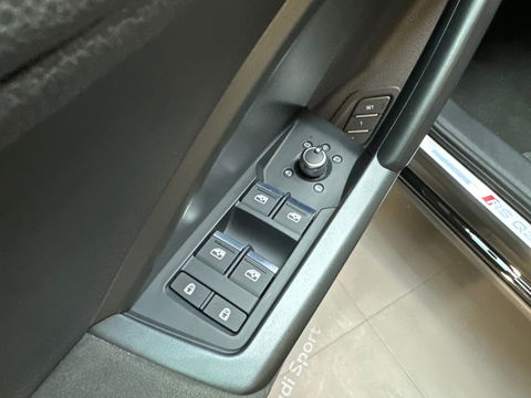 Audi RSQ3 Sportback 2.5 TFSI Quattro Pano|B&O|Keyless|Memory