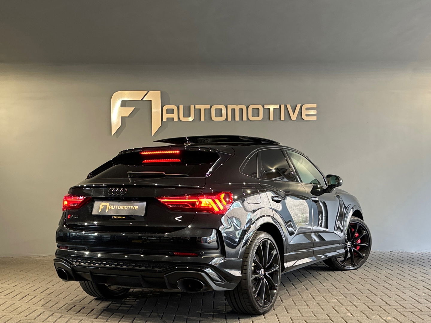 Audi RSQ3 Sportback 2.5 TFSI Quattro Pano|B&O|Keyless|Memory