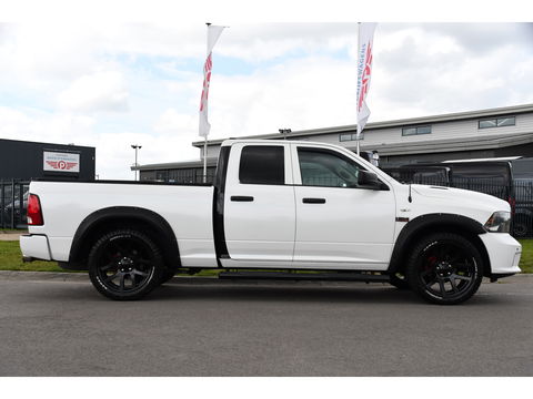 Dodge Ram 1500 5.7 V8 4x4 Quad Cab 6'4 Camera, Cruise, 402pk, Automaat, Leder, Stoelverwarming, Trekhaak, Multimedia, Uniek!