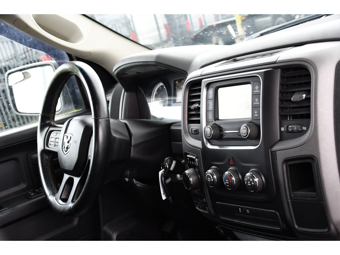 Dodge Ram 1500 5.7 V8 4x4 Quad Cab 6'4 Camera, Cruise, 402pk, Automaat, Leder, Stoelverwarming, Trekhaak, Multimedia, Uniek!