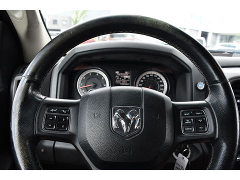Dodge Ram 1500 5.7 V8 4x4 Quad Cab 6'4 Camera, Cruise, 402pk, Automaat, Leder, Stoelverwarming, Trekhaak, Multimedia, Uniek!