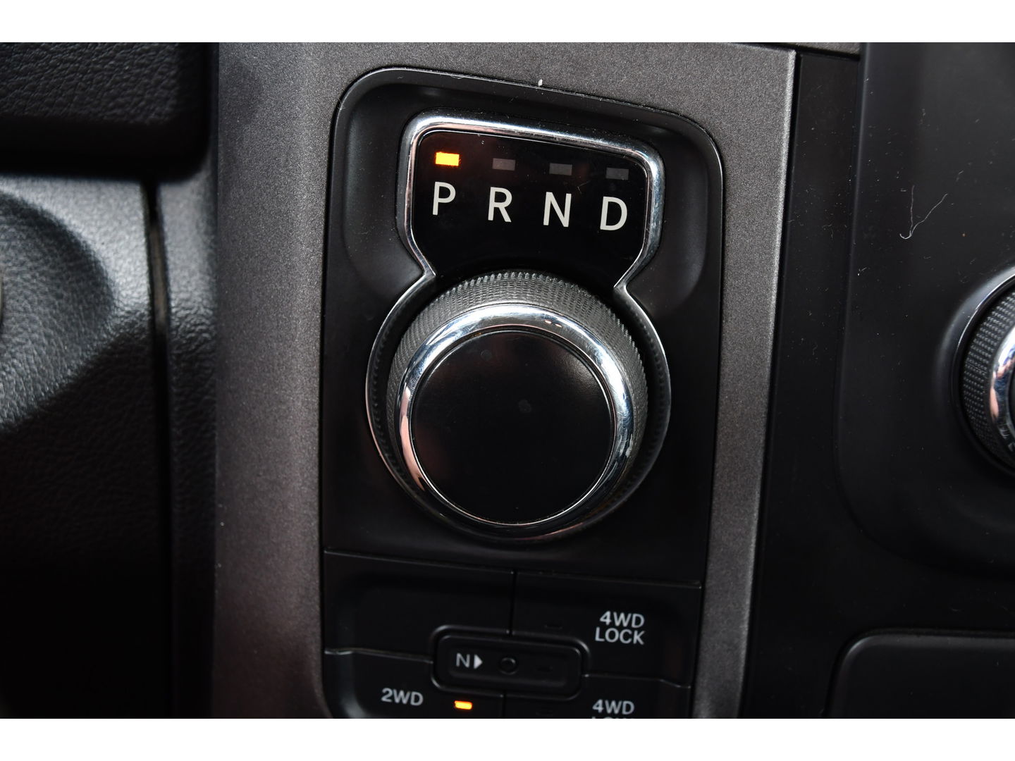 Dodge Ram 1500 5.7 V8 4x4 Quad Cab 6'4 Camera, Cruise, 402pk, Automaat, Leder, Stoelverwarming, Trekhaak, Multimedia, Uniek!