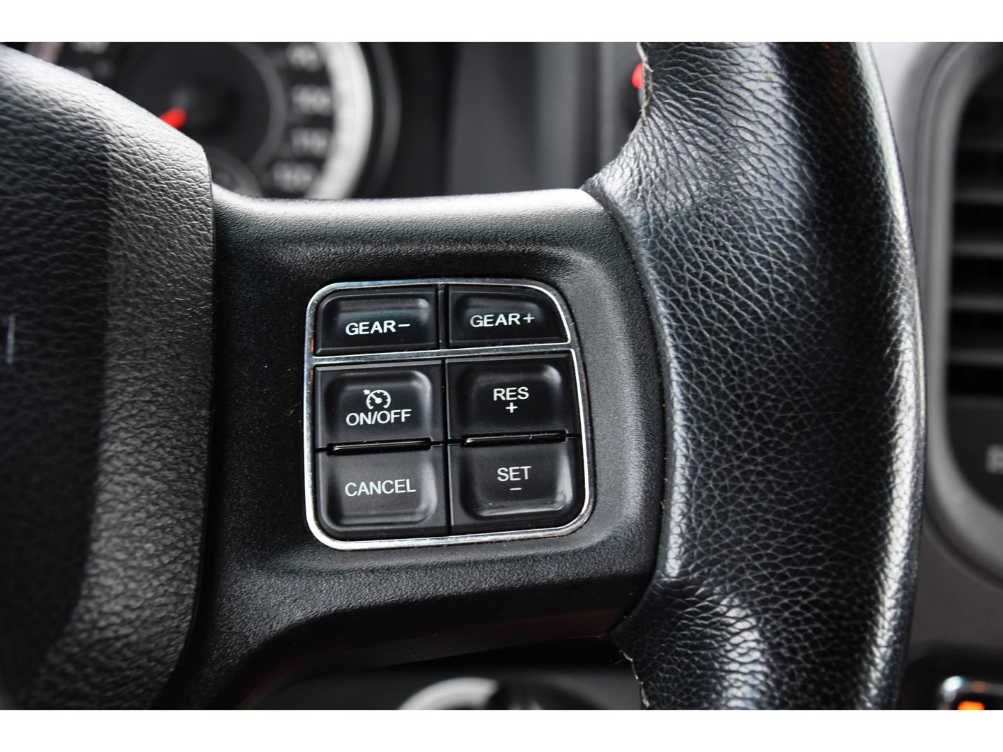 Dodge Ram 1500 5.7 V8 4x4 Quad Cab 6'4 Camera, Cruise, 402pk, Automaat, Leder, Stoelverwarming, Trekhaak, Multimedia, Uniek!