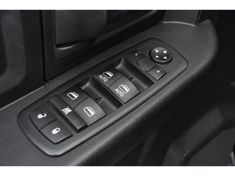 Dodge Ram 1500 5.7 V8 4x4 Quad Cab 6'4 Camera, Cruise, 402pk, Automaat, Leder, Stoelverwarming, Trekhaak, Multimedia, Uniek!