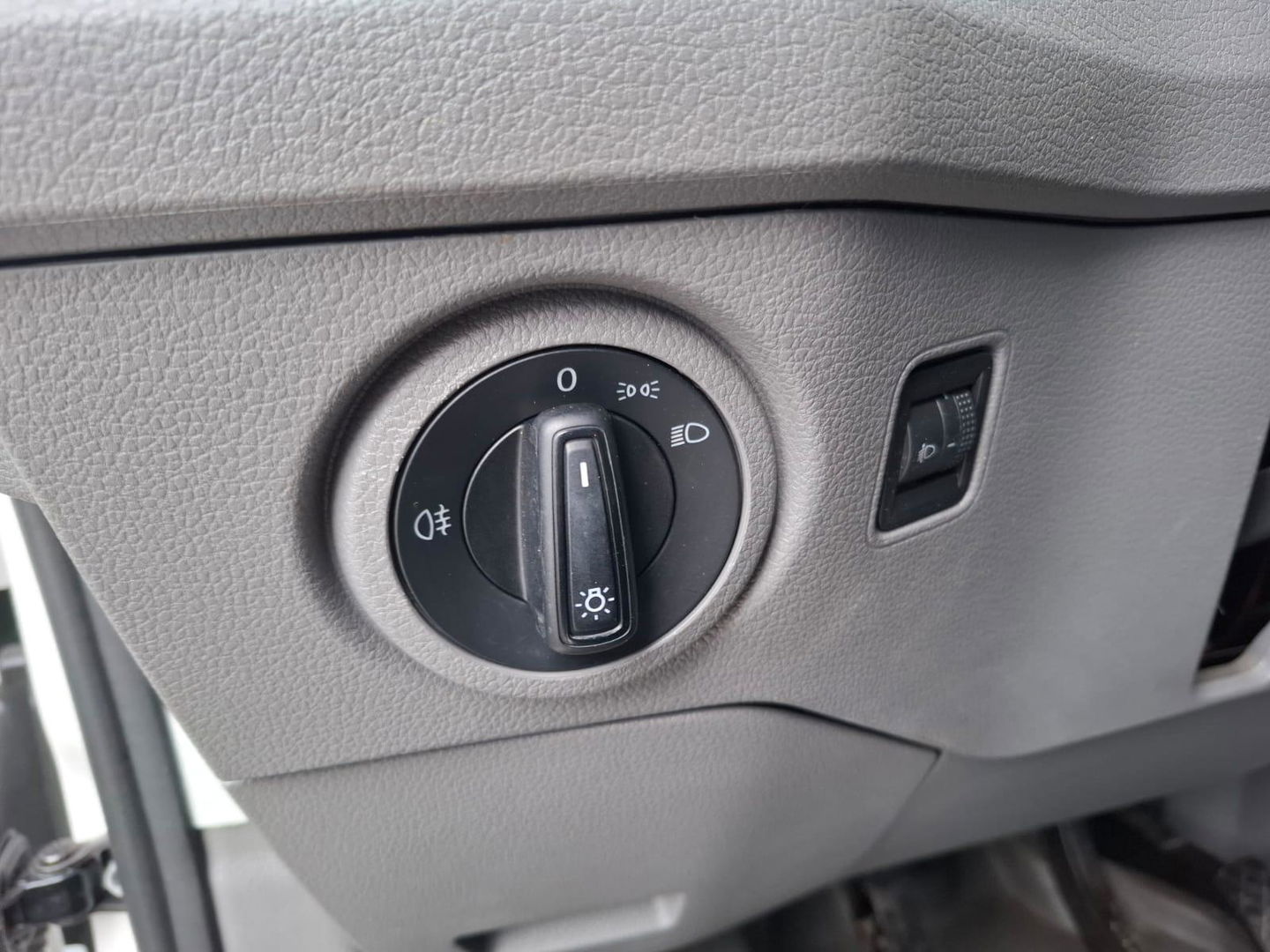 Volkswagen Crafter 35 2.0 TDI L3H3 Trendline IMPERIAL  / TREKHAAK / EURO 6 / NAP / CAMERA