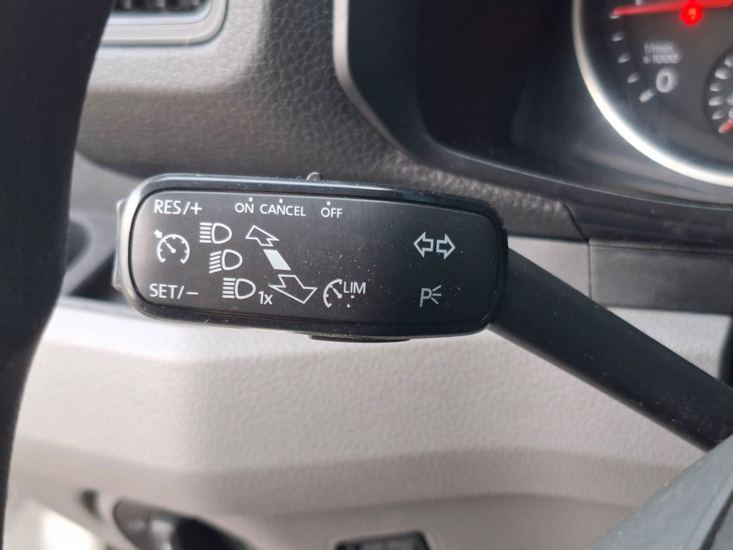 Volkswagen Crafter 35 2.0 TDI L3H3 Trendline IMPERIAL  / TREKHAAK / EURO 6 / NAP / CAMERA
