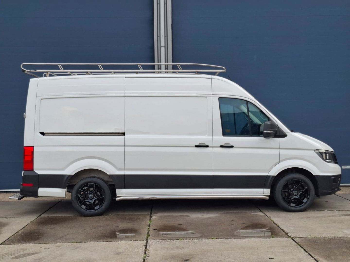 Volkswagen Crafter 35 2.0 TDI L3H3 Trendline IMPERIAL  / TREKHAAK / EURO 6 / NAP / CAMERA