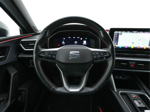 SEAT Leon Sportstourer 1.5 eTSI FR Launch Edition Aut. *FULL-LED | DIGI-COCKPIT | NAVI-FULLMAP | LEATHER-MICROFIBRE | CARPLAY | KEYLESS | SHIFT-PADDLES | SPORT-SEATS | HEATED-SEATS | AMBIENT-LIGHT | CAMERA | ECC | PDC | CRUISE | TOWBAR | 17'