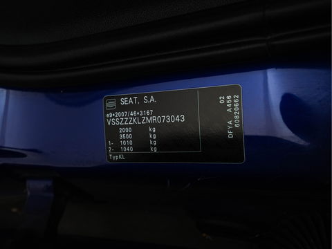 SEAT Leon Sportstourer 1.5 eTSI FR Launch Edition Aut. *FULL-LED | DIGI-COCKPIT | NAVI-FULLMAP | LEATHER-MICROFIBRE | CARPLAY | KEYLESS | SHIFT-PADDLES | SPORT-SEATS | HEATED-SEATS | AMBIENT-LIGHT | CAMERA | ECC | PDC | CRUISE | TOWBAR | 17'
