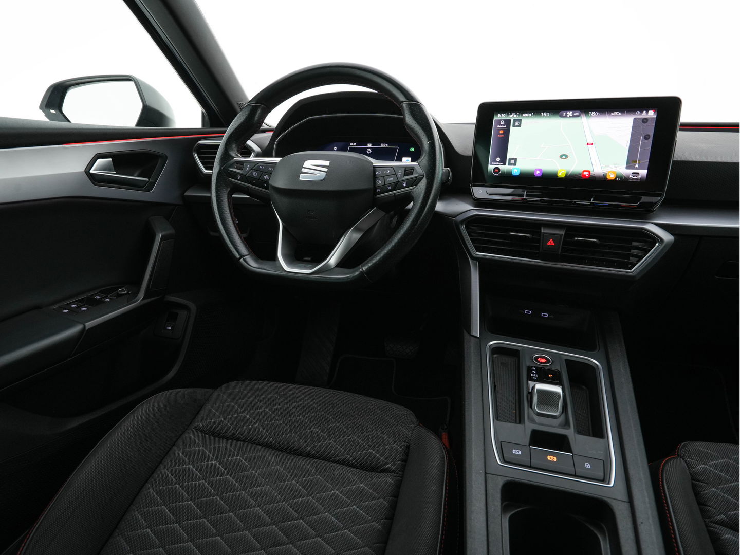 SEAT Leon Sportstourer 1.5 eTSI FR Launch Edition Aut. *FULL-LED | DIGI-COCKPIT | NAVI-FULLMAP | LEATHER-MICROFIBRE | CARPLAY | KEYLESS | SHIFT-PADDLES | SPORT-SEATS | HEATED-SEATS | AMBIENT-LIGHT | CAMERA | ECC | PDC | CRUISE | TOWBAR | 17'
