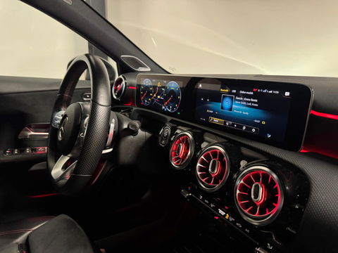 Mercedes-Benz A-Klasse 220 d Premium Plus PANO CAM