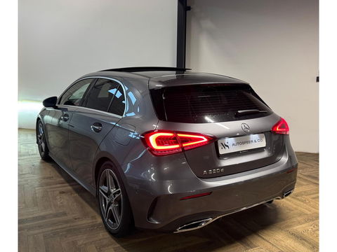 Mercedes-Benz A-Klasse 220 d Premium Plus PANO CAM