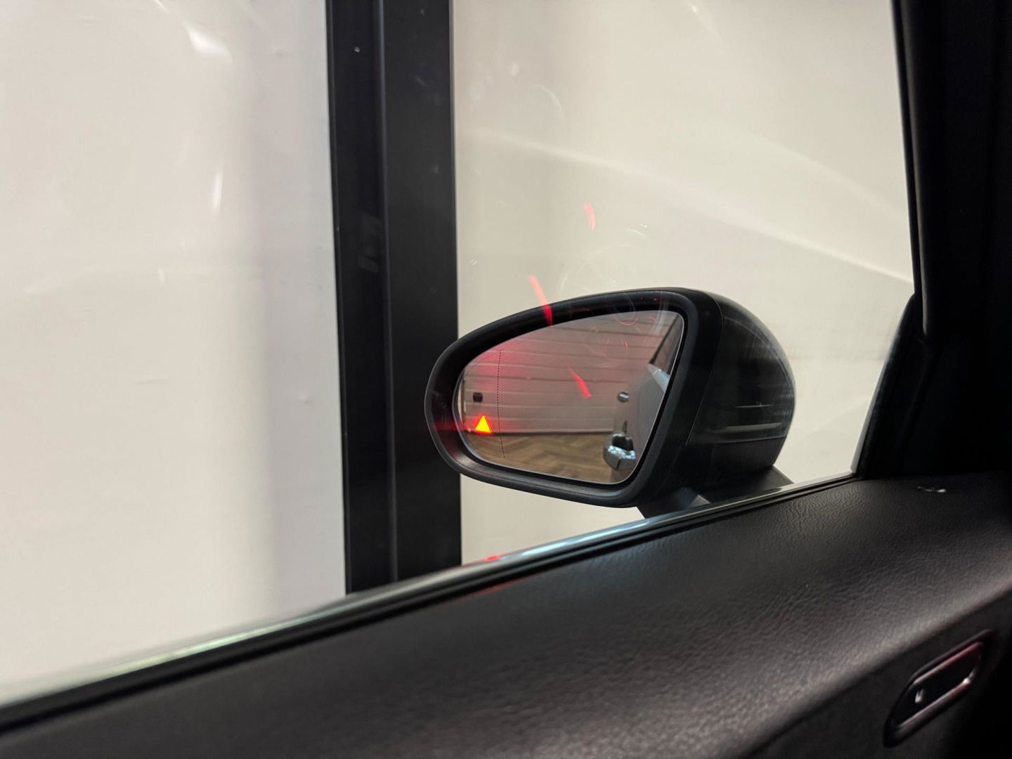 Mercedes-Benz A-Klasse 220 d Premium Plus PANO CAM