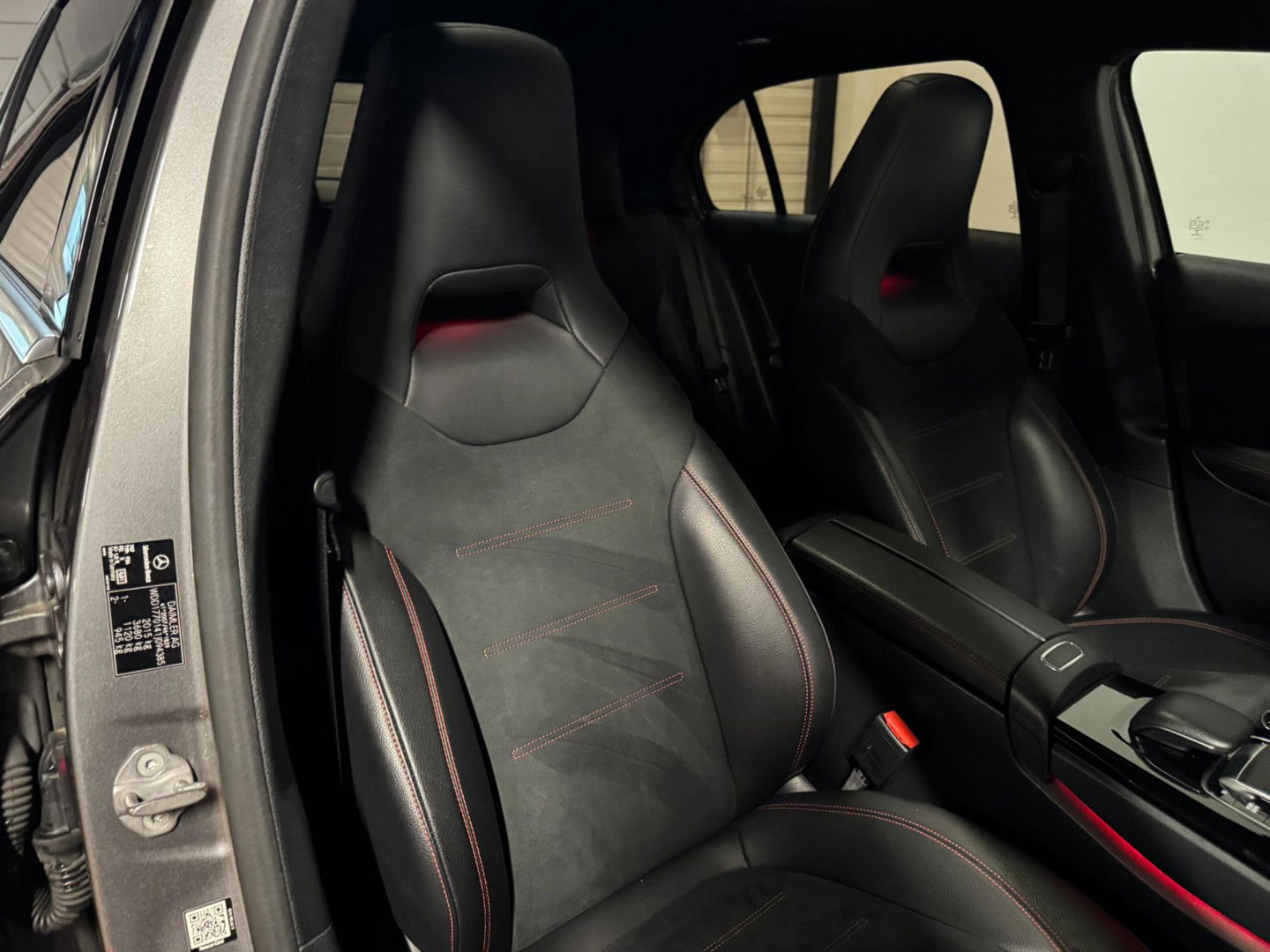 Mercedes-Benz A-Klasse 220 d Premium Plus PANO CAM