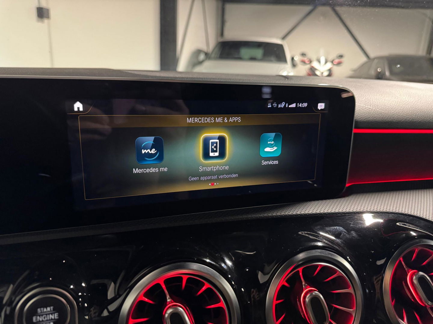 Mercedes-Benz A-Klasse 220 d Premium Plus PANO CAM