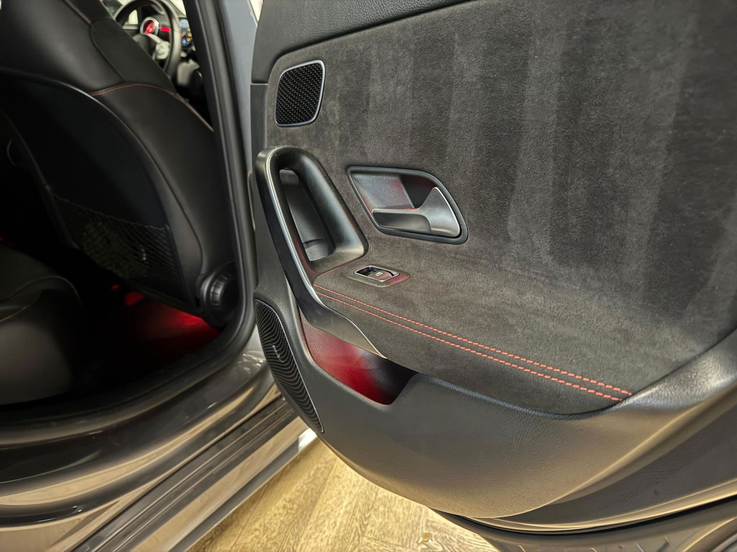 Mercedes-Benz A-Klasse 220 d Premium Plus PANO CAM