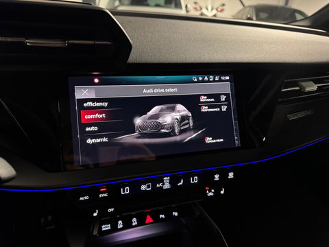 Audi RS3 Limousine 2.5 TFSI RS3 quattro PANO KEYLESS