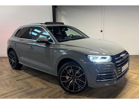 Audi Q5 55 TFSI e quattro Competition S-LINE PANO KEYLESS