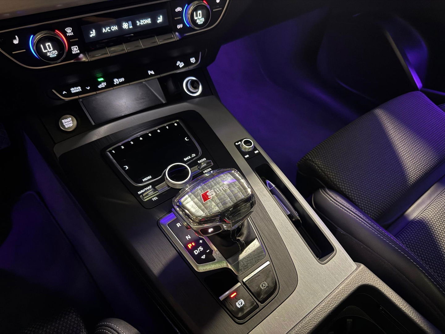 Audi Q5 55 TFSI e quattro Competition S-LINE PANO KEYLESS