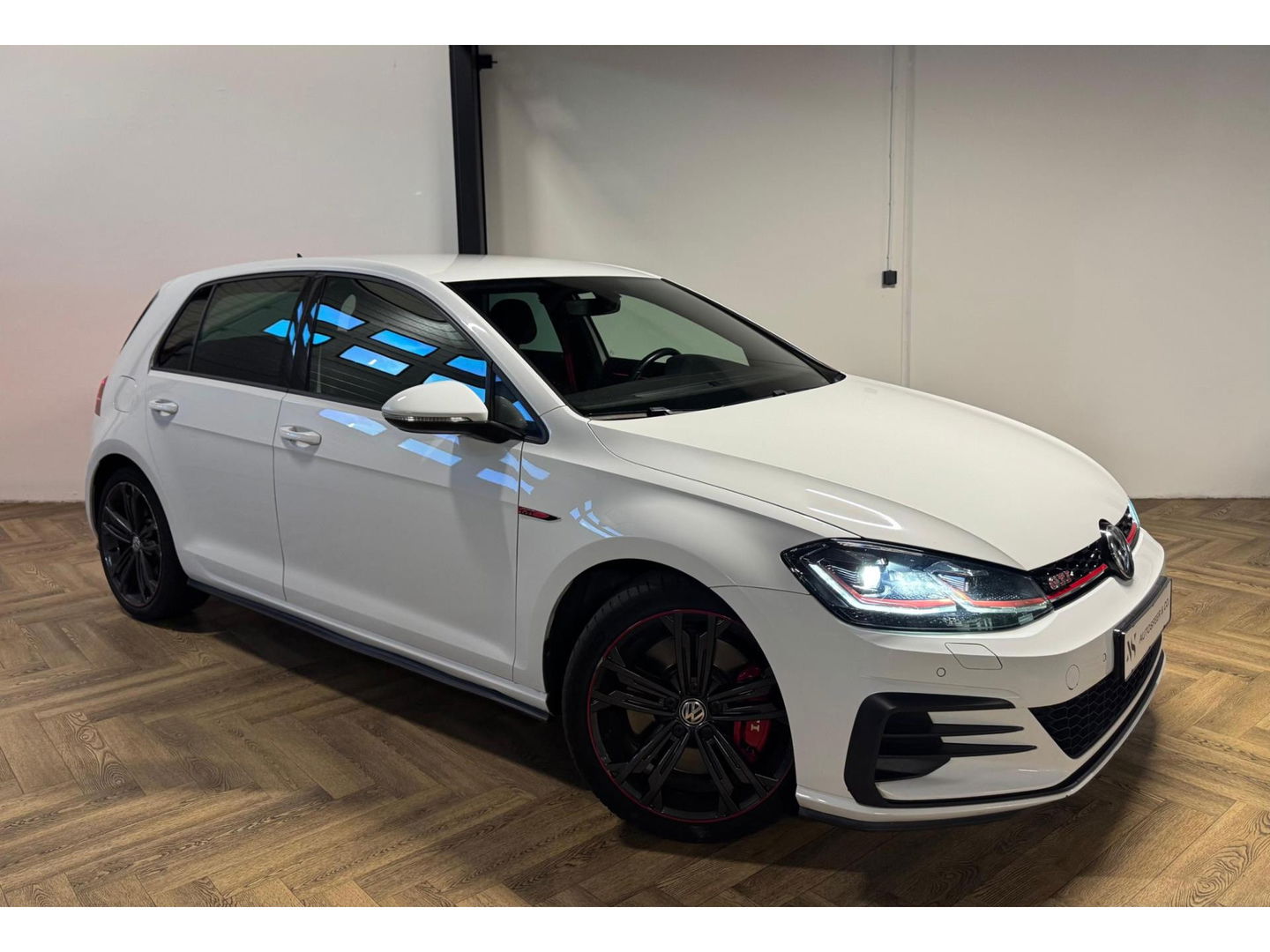 Volkswagen Golf 2.0 TSI GTI Performance CAM PDC
