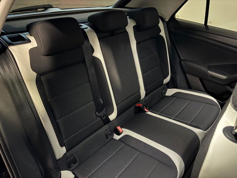 Volkswagen T-Roc 1.5 TSI Sport ACC PANO'
