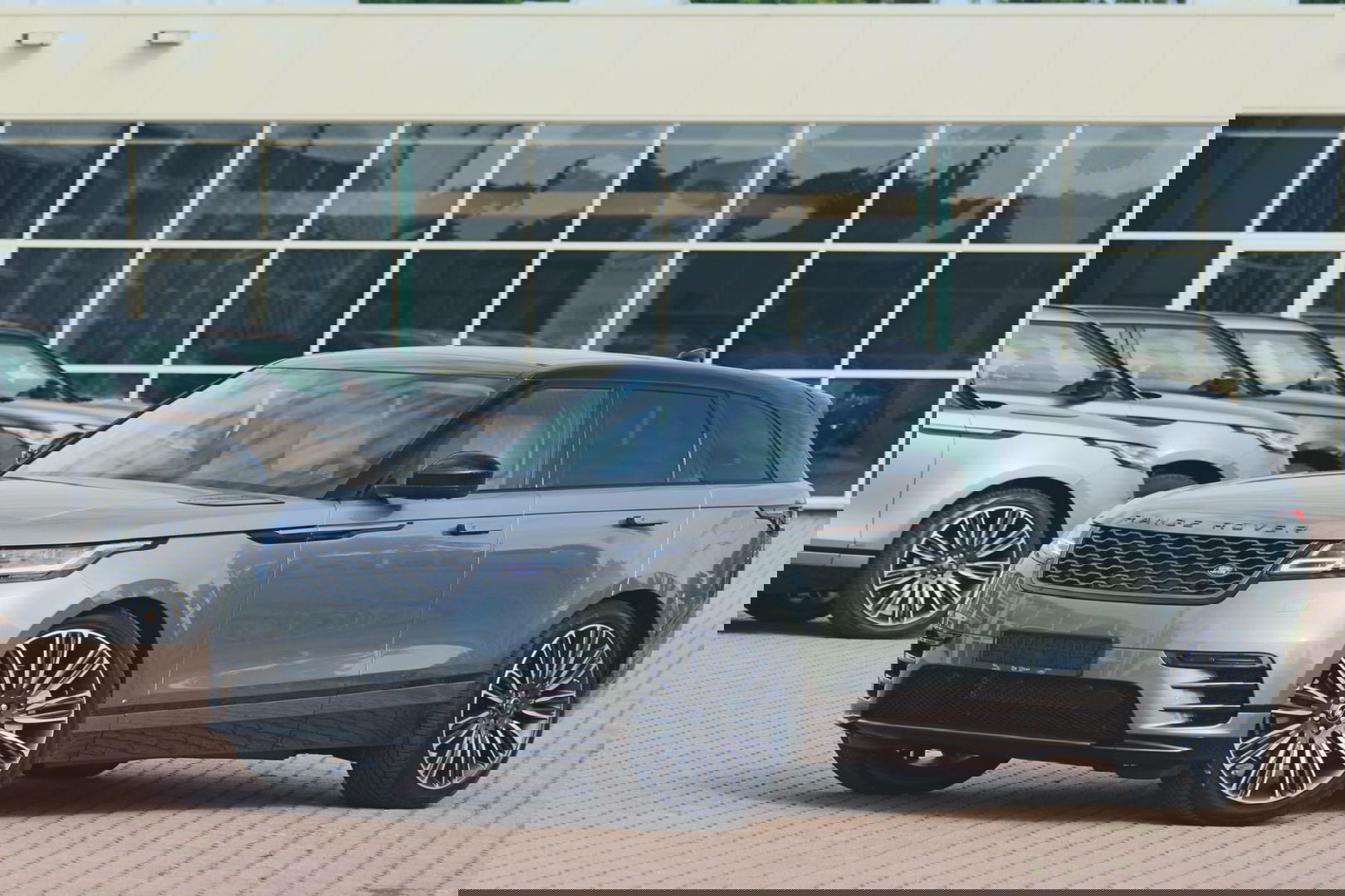 Land Rover Range Rover Evoque 1.5 P300e AWD SE Schuifkanteldak/ DAB+