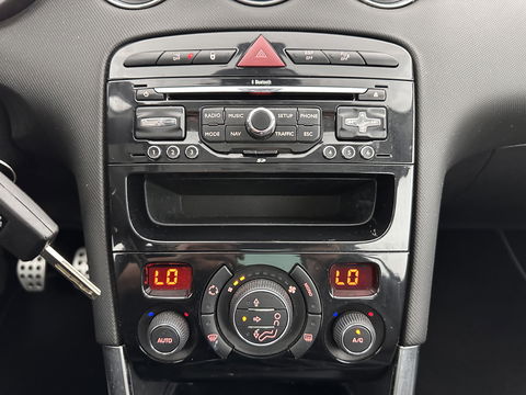 Peugeot 308 CC 1.6 THP Noir & Blanc *FULL-LEATHER | NAVI-FULLMAP | AIR-SCARF | SPORT/HEATED-SEATS | ECC | PDC | CRUISE | 18''ALU*