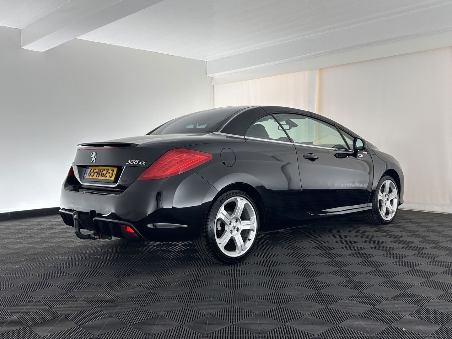 Peugeot 308 CC 1.6 THP Noir & Blanc *FULL-LEATHER | NAVI-FULLMAP | AIR-SCARF | SPORT/HEATED-SEATS | ECC | PDC | CRUISE | 18''ALU*