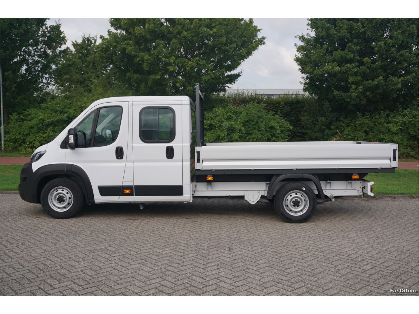Fiat Ducato 35 Maxi DOKA 140PK L4 Open Laadbak BPM VRIJ Apple CP/Android A, Cruise, Climate!! NR. 426