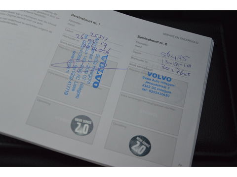 Volvo V40 T3 | Stoelverwarming | trekhaak | Cruise Control | VOC | Standkachel | High Performance Audio |