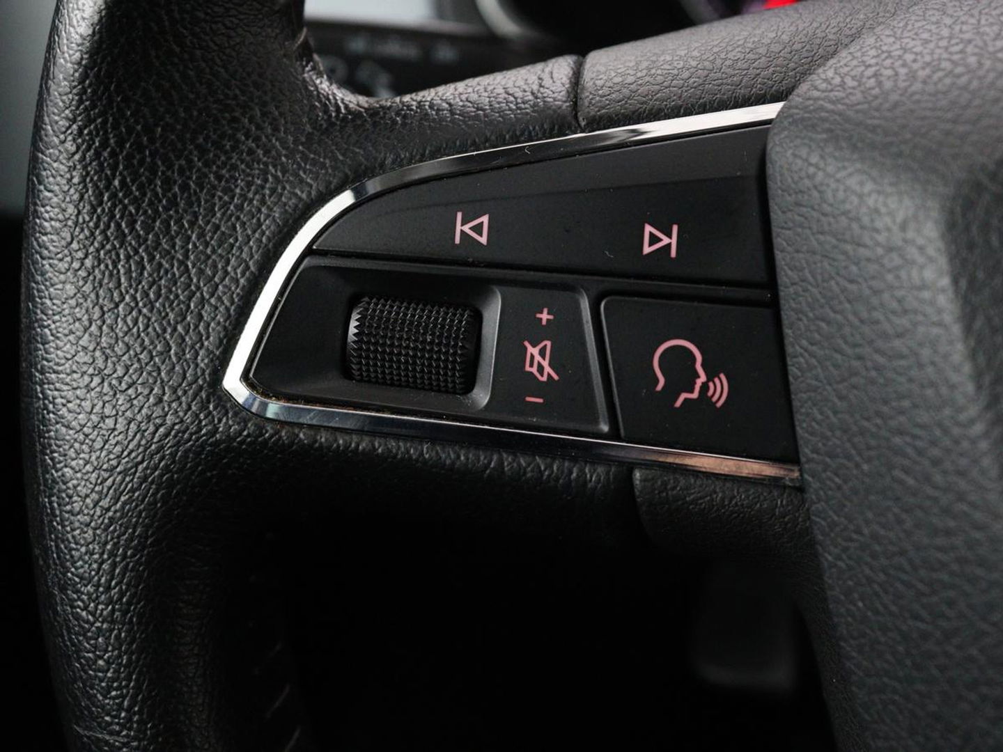 SEAT Arona 1.0 TSI Style | Carplay | Climate control | Navigatie | Parkeerhulp | Cruise control | Bluetooth | Getint glas